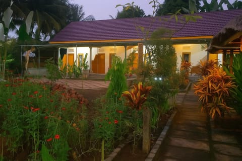 Garden, Garden view