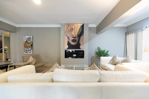 Living room, Photo of the whole room, Seating area