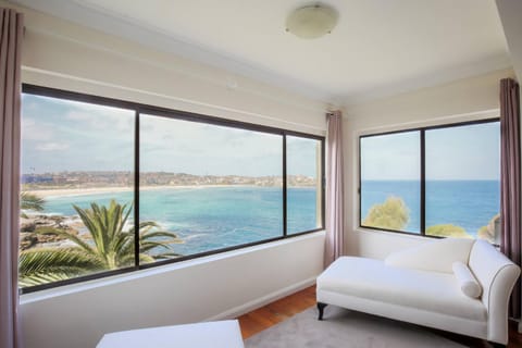 View (from property/room), City view, Sea view