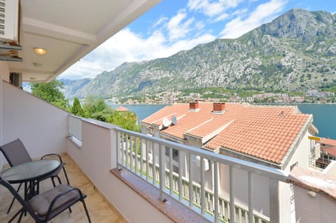 View (from property/room), Balcony/Terrace, Sea view