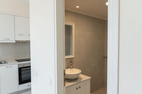 Bathroom, Kitchen or kitchenette