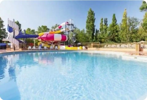 Aqua park, Swimming pool