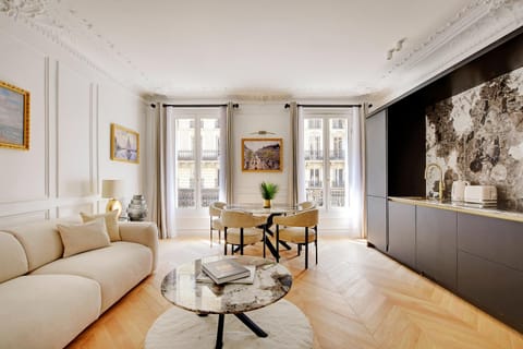 Living room, Seating area, Dining area