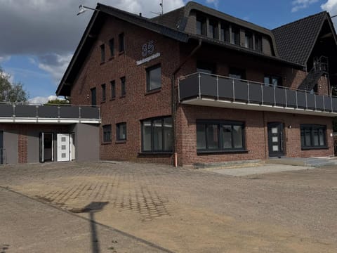 Property building, Day
