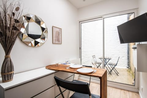 TV and multimedia, Kitchen or kitchenette, Dining area