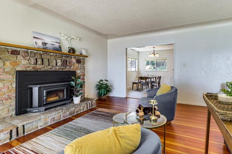 Dock, Slip and Launch Waterfront Home on Clear Lake House in Clear Lake