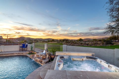 Breathtaking Family Retreat in Elite Gold Canyon! House in Gold Canyon