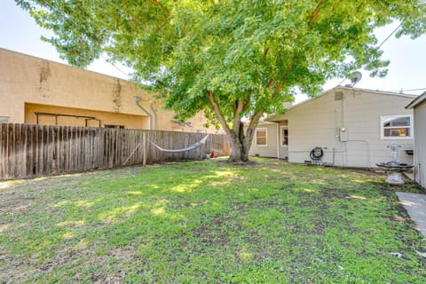 Less Than 1 Mi to Oakland As Park West Sacramento Home House in West Sacramento