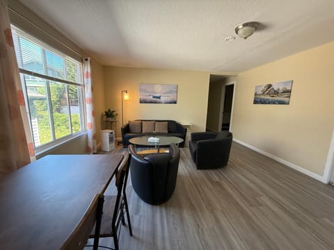 Private Room "Cherry" by UW Vacation rental in University District