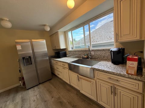 Private Room "Date" by UW Vacation rental in University District