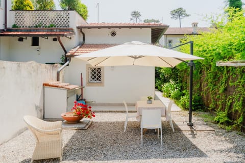 Property building, Garden