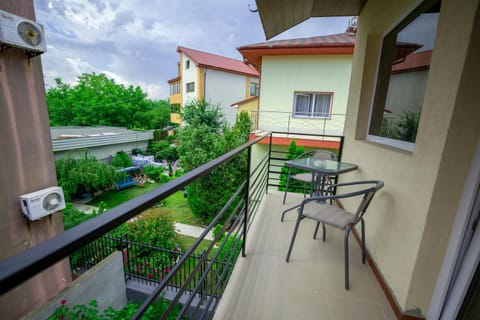 Garden, View (from property/room), Balcony/Terrace, Garden view
