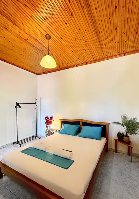 Mediterranean Resort with Garden, 500m from the Sea House in Halkidiki