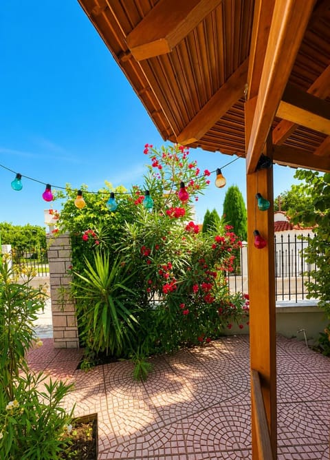 Garden, View (from property/room), Garden view, Parking, pet friendly