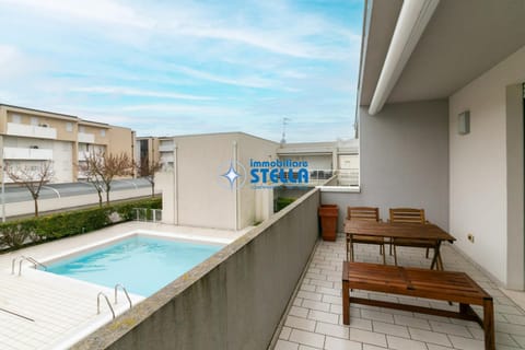 Balcony/Terrace, Swimming pool