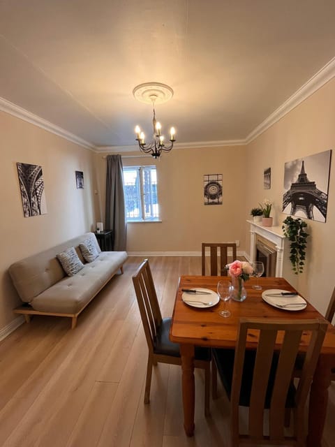 Living room, Seating area, Dining area