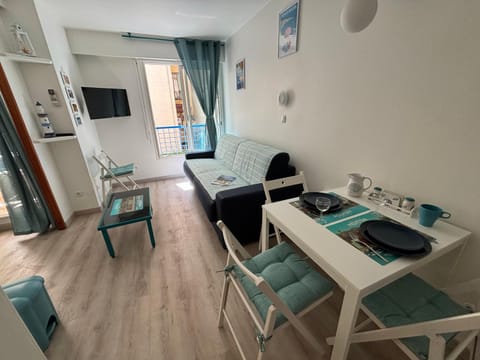 Rêve de Vacances Studio 2P Plage et Casino Les Rivages du Parc Apartment in Menton