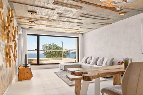Patio, Natural landscape, View (from property/room), Balcony/Terrace, Living room, Seating area