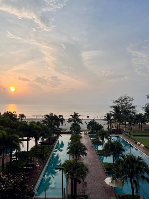 Nearby landmark, Natural landscape, Pool view, Sea view, Swimming pool, Sunset