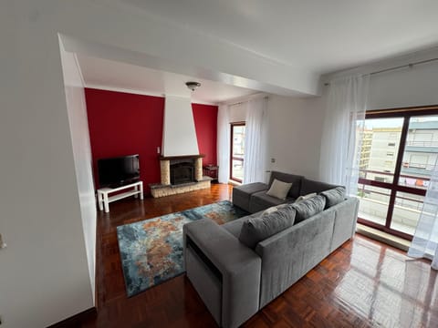 Communal lounge/ TV room, TV and multimedia, Living room, Seating area