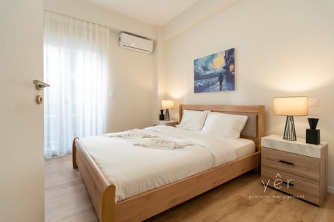 Duplex in Piraeus' Best Street 2Bath w-FreeParking Apartment in Pireas