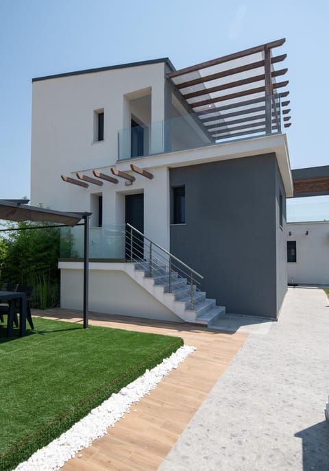 Asteria Mare by Aetherion Studios & Suites House in Halkidiki