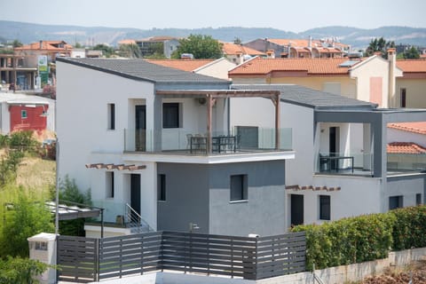 Asteria Mare by Aetherion Studios & Suites House in Halkidiki