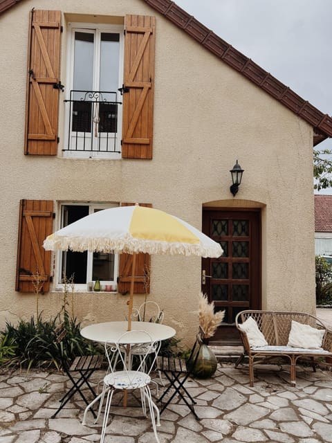 Property building, Patio