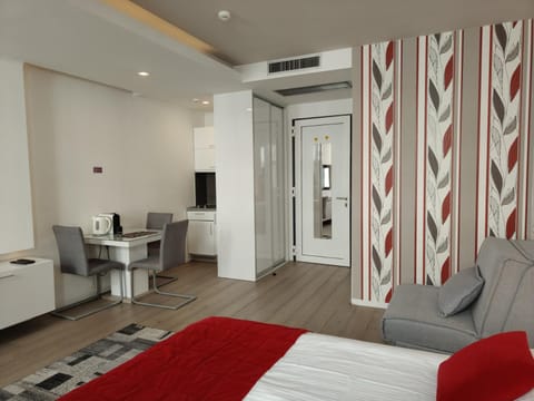 Bed, Photo of the whole room, Seating area