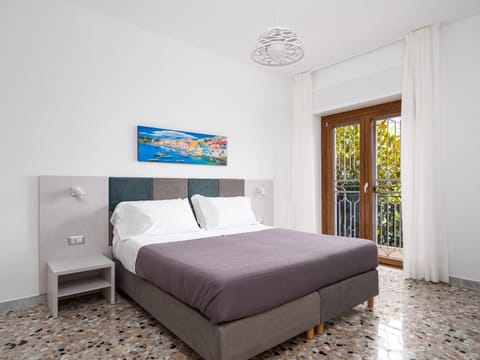 Bed, Balcony/Terrace, Bedroom