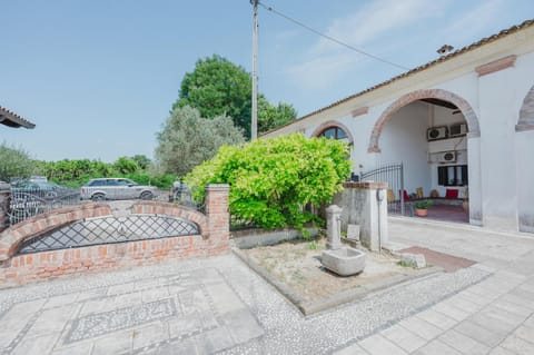 Property building, Parking