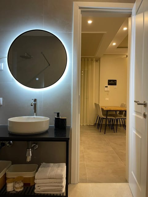 Oasis Apartment hotel in Vlorë