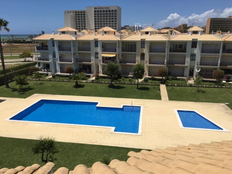 Property building, Facade/entrance, Bird's eye view, BBQ facilities, Garden, View (from property/room), Balcony/Terrace, Floor plan, Beach, Garden view, Landmark view, Pool view, Sea view, Area and facilities, Swimming pool, Swimming pool