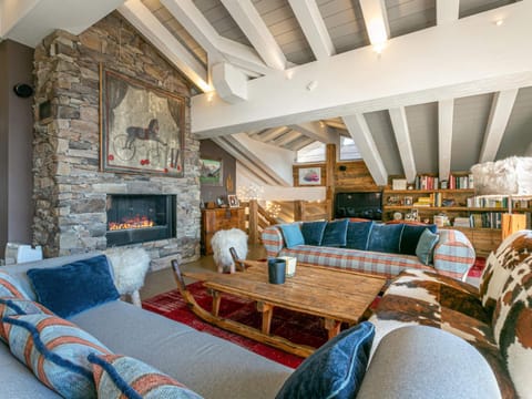 Prestigieux Penthouse à Val-d'Isère avec Cheminée et Parking - FR-1-694-430 Apartment in Val dIsere