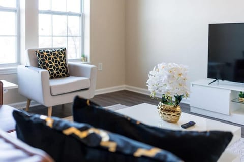 Downtown INDY Private Room Apartment in Indianapolis