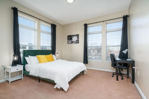 Downtown INDY Private Room Apartment in Indianapolis