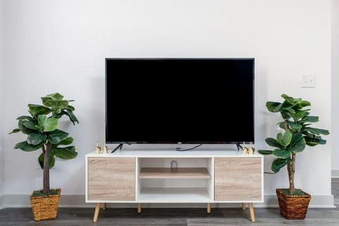 Affordable Private Room Apartment in Indiana