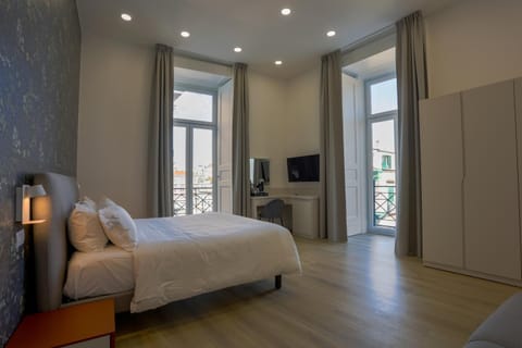 Bed, Balcony/Terrace, Bedroom, wardrobe
