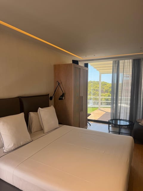 Athens Riviera Suite Apartment in Vouliagmeni