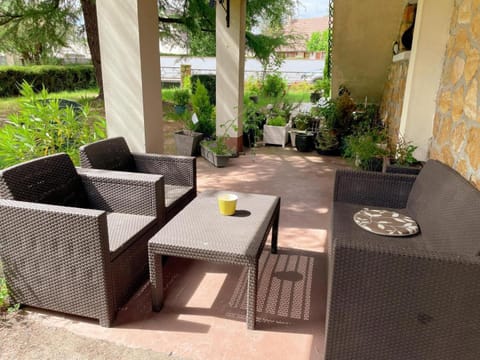 Gite Bois de Rose House in Centre-Val de Loire