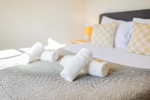 Urban Luxe 70 m2 Two-Bedroom Apartment GB-62 Apartment in Eindhoven