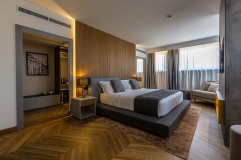 Bed, Photo of the whole room, Bedroom, locker