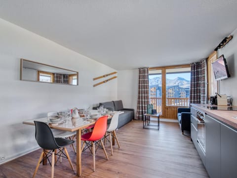 Val Thorens - Appart rénové, 6 pers, accès pistes, parking, wifi - FR-1-640-78 Apartment in Val Thorens