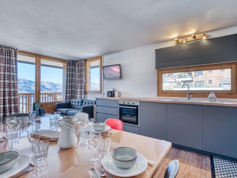 Val Thorens - Appart rénové, 6 pers, accès pistes, parking, wifi - FR-1-640-78 Apartment in Val Thorens