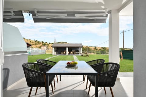 Patio, View (from property/room), Balcony/Terrace, Dining area