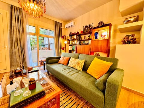 Library, Living room, Seating area, air conditioner