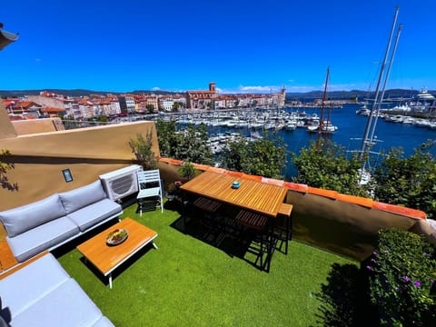 Patio, Balcony/Terrace, City view, Sea view