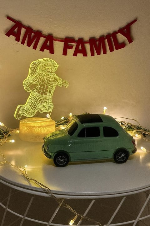 Decorative detail, Text overlay