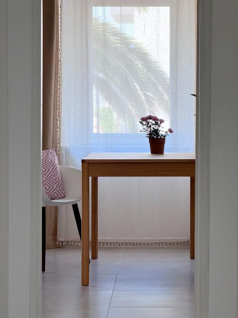 Seating area, City view, Sea view, Sea view