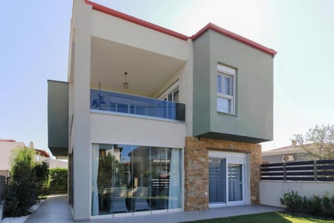 Kalina house House in Nikiti
